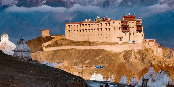 The architecture of Stok Palace